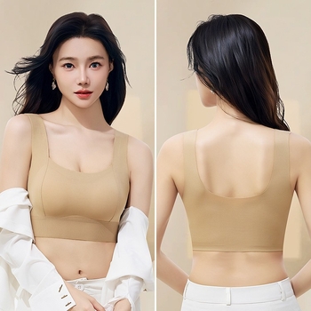 Varrás nélküli, hátoldali dizájnnal készült top, bandeau-top fix kosarakkal, 3 cm vastag, vizuálisan növeli a kis mellet