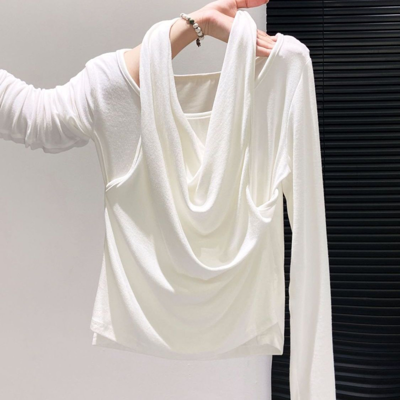 Női hosszú ujjú halterneck nyakú T‑shirt, francia stílus, ősz 2025 kollekció, karcsú szabás