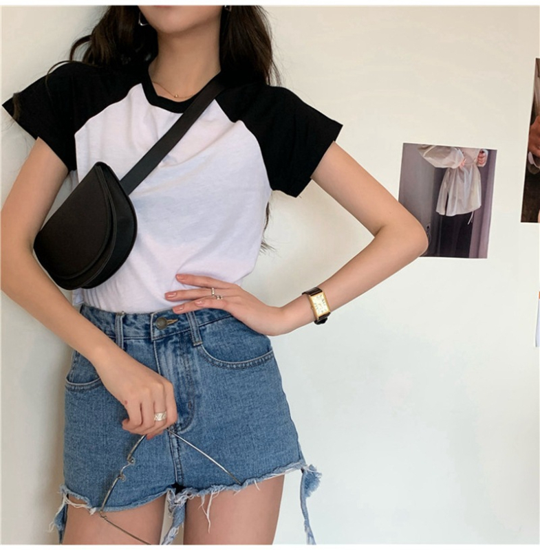 Női crop top színblokkokkal, koreai stílusban, magas derekú, rövid ujjú, nyár