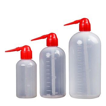Személyre szabható műanyag laboratóriumi mosóflaska piros kupakkal, 250 ml és 1000 ml, görbült nyílás és hegyes vég, PE