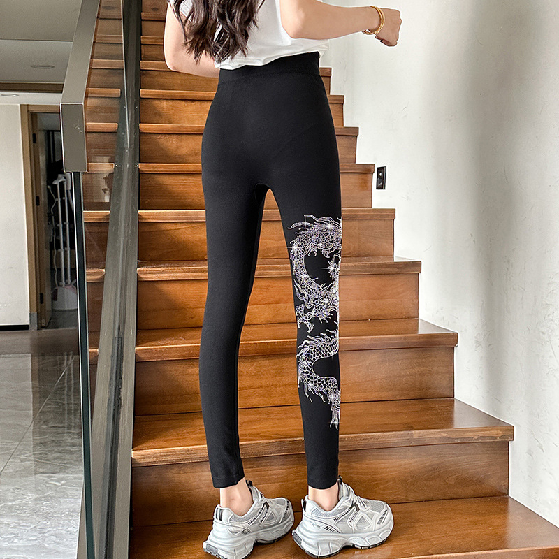 Colanți ușori din modal pentru femei, pentru primăvară, potriviți ca strat exterior, design cu dragon și fenix cu strass, lungime 3/4, croială slim.
