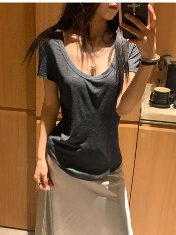 Fehér női U-nyakú rövid ujjú T-shirt, slim fit, nyári alapfelső