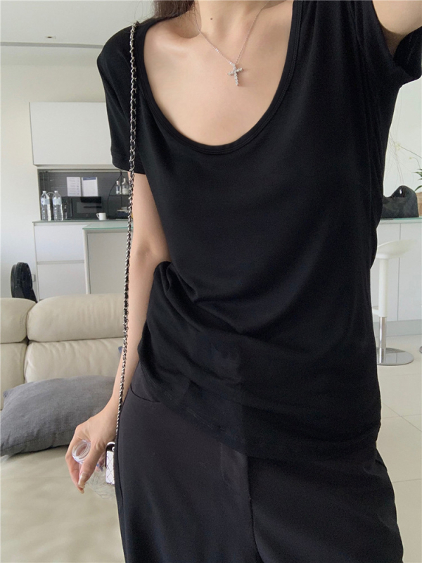 Fehér női U-nyakú rövid ujjú T-shirt, slim fit, nyári alapfelső