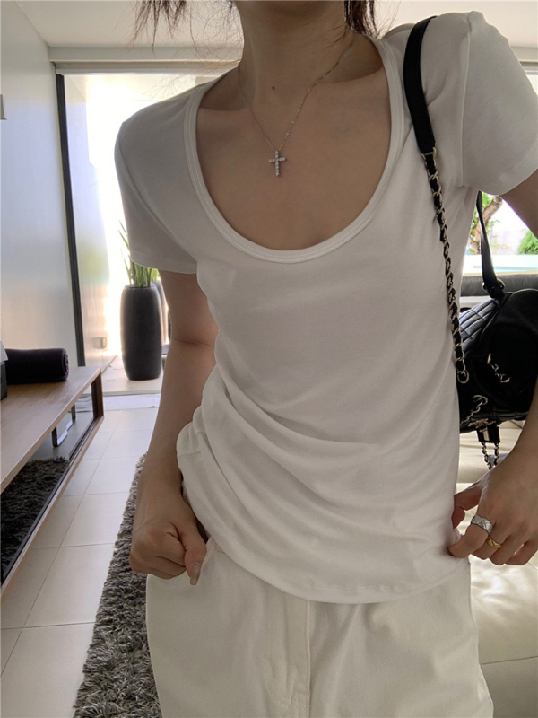 Fehér női U-nyakú rövid ujjú T-shirt, slim fit, nyári alapfelső