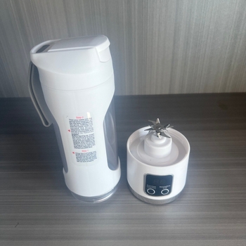 Storcător electric pentru fructe și legume, compact, cu afișaj digital, recipient mini pentru suc, multifuncțional