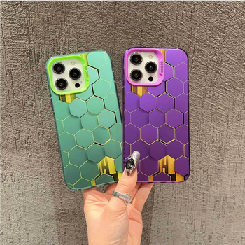 Θήκη για iPhone 15/14 με υφή κυψελών, ματ φινίρισμα, διπλού στρώματος IMD, ασημί