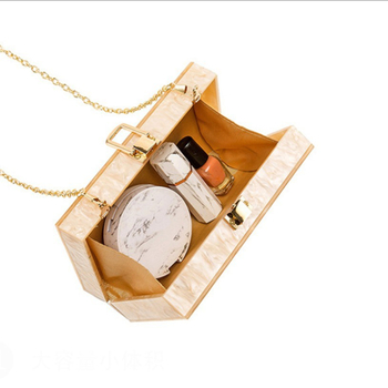 Stílusos akril kagyló alakú clutch táska estélyekre, esküvőkre és bulikra