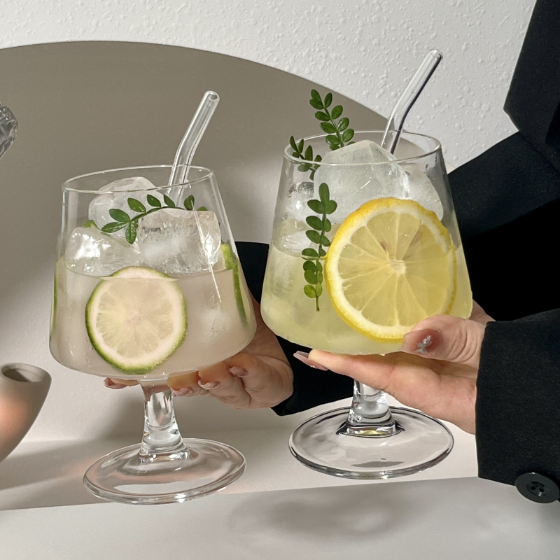 Set de pahare din sticlă cu picior scurt: pahar de brandy, pahar pentru cafea cu gheață, pahar pentru sodă, design chic minimalist