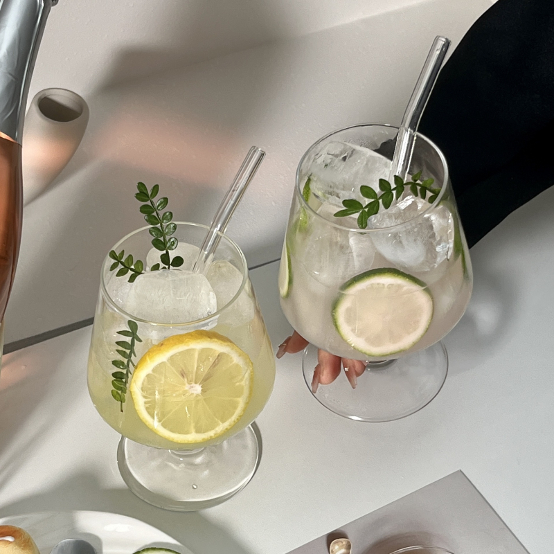 Set de pahare din sticlă cu picior scurt: pahar de brandy, pahar pentru cafea cu gheață, pahar pentru sodă, design chic minimalist