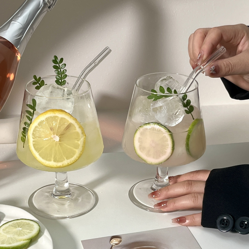 Set de pahare din sticlă cu picior scurt: pahar de brandy, pahar pentru cafea cu gheață, pahar pentru sodă, design chic minimalist