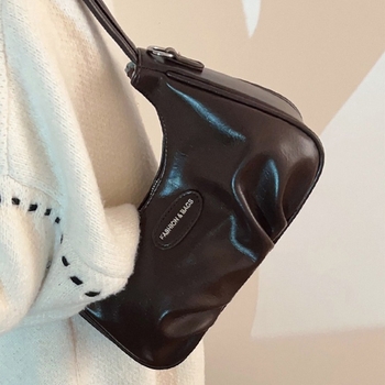 Női ezüst textúrájú holdsarló alakú válltáska PU-ból, közepes méretű, crossbody