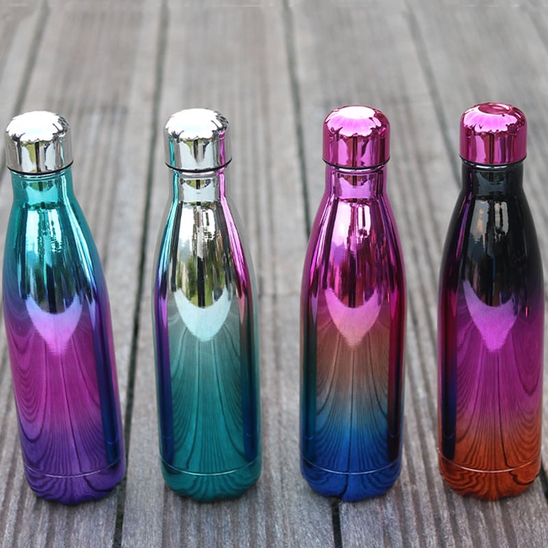 304 rozsdamentes acélból készült Cola-stílusú vizes palack, dupla falú vákuum-szigetelés, melegen-hidegen 6–12 órát tart