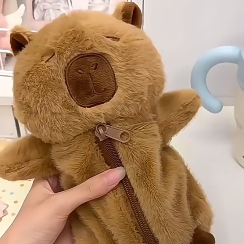 Kapibara plüss tolltartó, aranyos rajzfilmszerű dizájn, iskolai asztali tároló nagy kapacitással