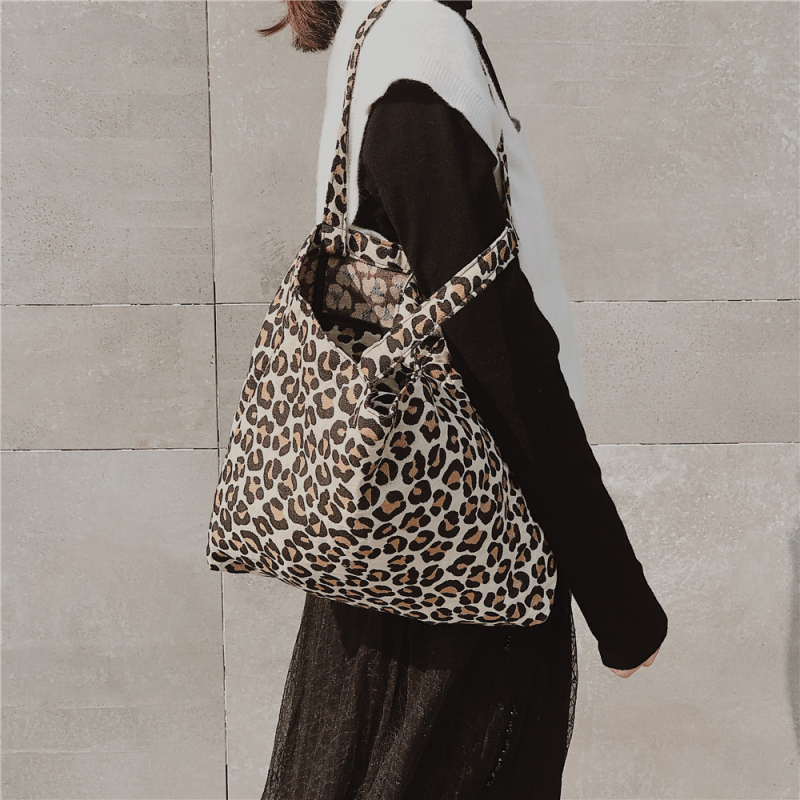Fekete-fehér geometriás vászontáska jacquard leopard mintával, lányiskolás válltáska koreai minimalista stílusban