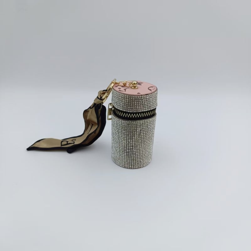 Portofel mini din piele cu diamanturi pentru ruj – design geometric