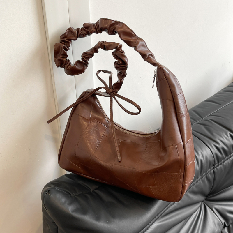 Cloud Bag Τσάντα ώμου- Crossbody με πλισέ λεπτομέρειες, μεγάλη γυναικεία τσάντα, φθινοπωρινό-χειμερινό 2025