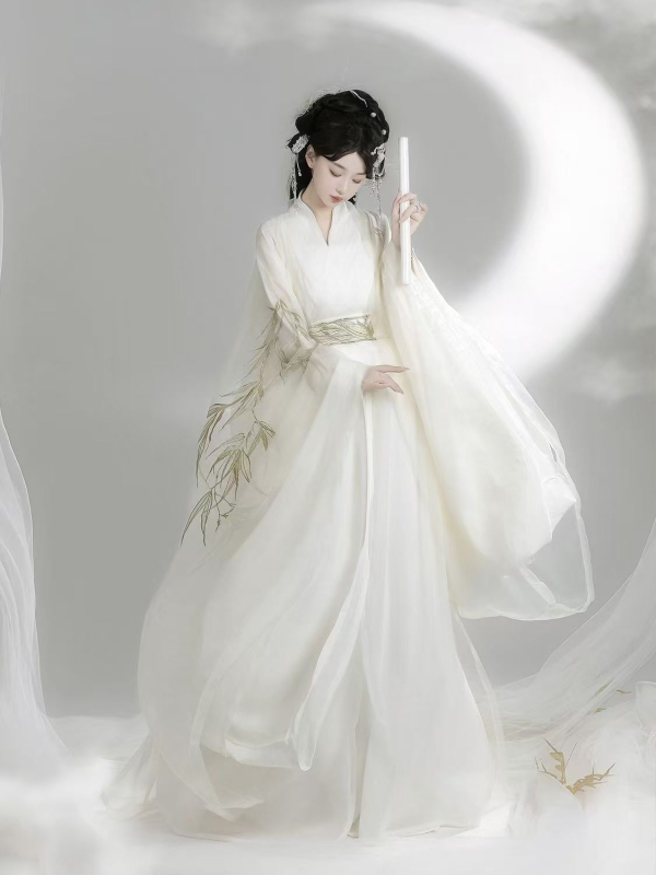 Zhaozhao Wei Jin Hanfu, dlhé vyšívané šaty s rovným lemom a prekríženým golierom, široké rukávy, éterický nový štýl