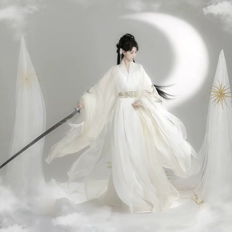 Zhaozhao Wei Jin Hanfu, dlhé vyšívané šaty s rovným lemom a prekríženým golierom, široké rukávy, éterický nový štýl