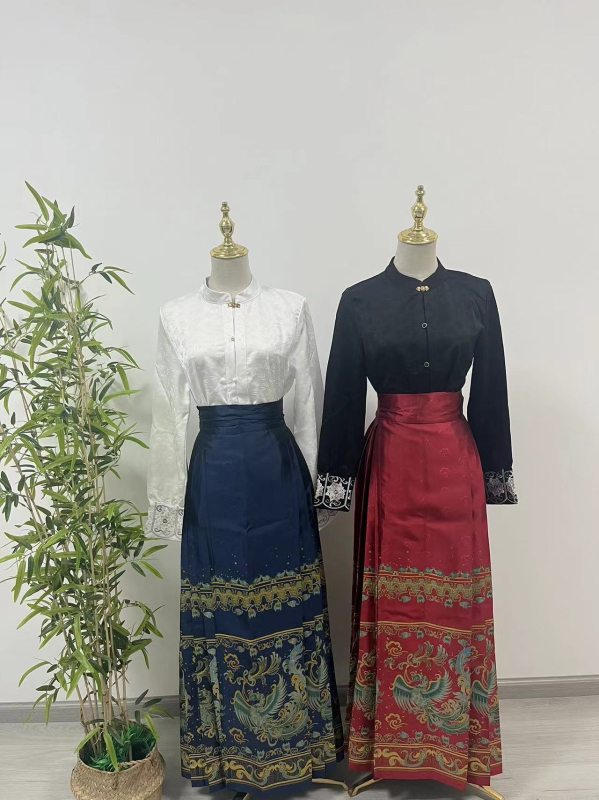 Hanfu φούστα με ζωικό μοτίβο σε jacquard ύφανση, βαμβακό-μίγμα υφάσματος, εμπνευσμένη από τη δυναστεία Μίνγκ, φθινόπωρο 2023
