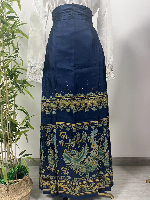 Hanfu φούστα με ζωικό μοτίβο σε jacquard ύφανση, βαμβακό-μίγμα υφάσματος, εμπνευσμένη από τη δυναστεία Μίνγκ, φθινόπωρο 2023