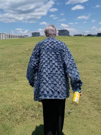 Férfi farmerdzseki rojtos szélekkel és sakktábla mintával, streetwear-stílusú, laza szabás tavasz-őszre