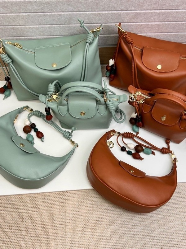 2025-ös Beaded Dumpling táska marhabőrből — mini válltáska és crossbody nőknek