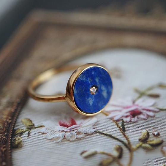 Réz gyűrű, műlapisz lazuli-val, fehér zirkóval, 925-ös ezüstbevonattal és aranyozással, vintage stílusú nőknek