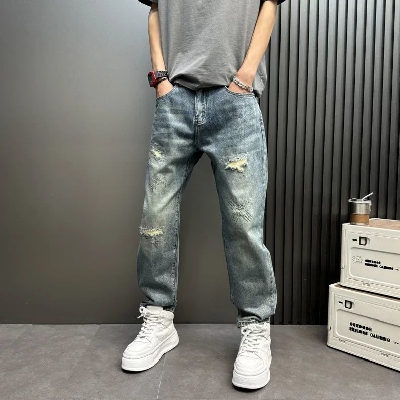 Férfi denimnadrág, egyenes szárú, repesztett részletekkel, vintage hatású, középmagas derekú