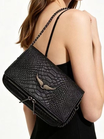 Női crossbody táska kígyó mintás szárnyakkal ZV, boríték-stílusú, 2026-os új modell, könnyű luxus láncos vállpánttal
