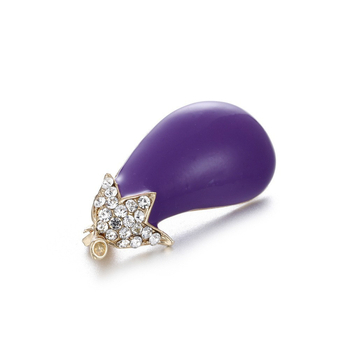 Lila padlizsán alakú brooch, ötvözetből, elektroplattálással, divatos uniszex kiegészítő