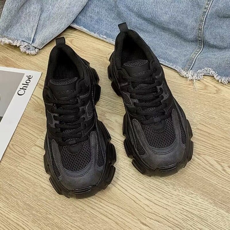 Niche tervezésű női sneaker, 2025 tavasz, kerek orr, vastag talp, magas felső rész, mindennapi sportcipő