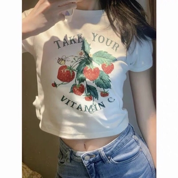Női 100% pamut rövid ujjú felső eper mintával — trendi, testhez álló cropped top (2023)
