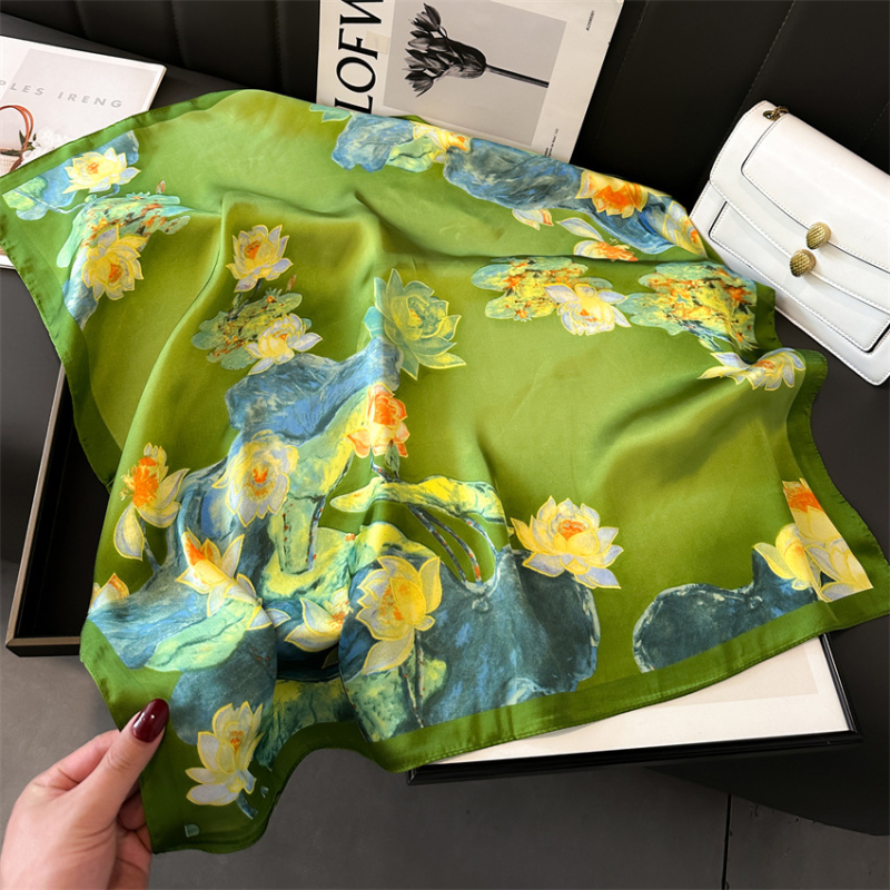 Női Lotus selyemsál, friss és elegáns, 70 cm-es négyszögletes sál, műselyem hatású, vékony modell tavaszra, nyárra és őszre, nyakkendő vagy vállkendő