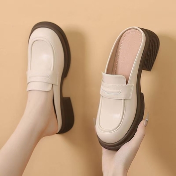 Női zárt orrú, hátsó rész nélküli slip-on mokaszín, vastag sarkú – 2026 új modell