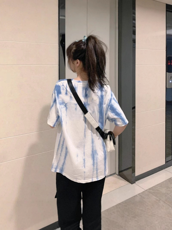 Női rövidujjú T-shirt kerek nyakú, tie-dye mintával, lazán szabott nyári felső, 2025