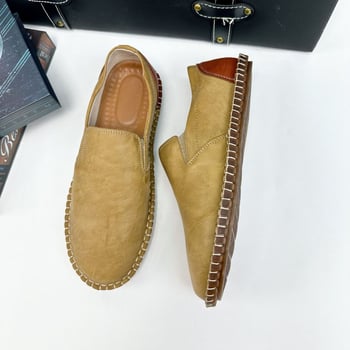 Férfi bőrből készült mokaszin cipő, puha felsőrész és puha talp, csúszásmentes, kézzel készített, retro stílus, sokoldalú, légáteresztő üzleti-casual