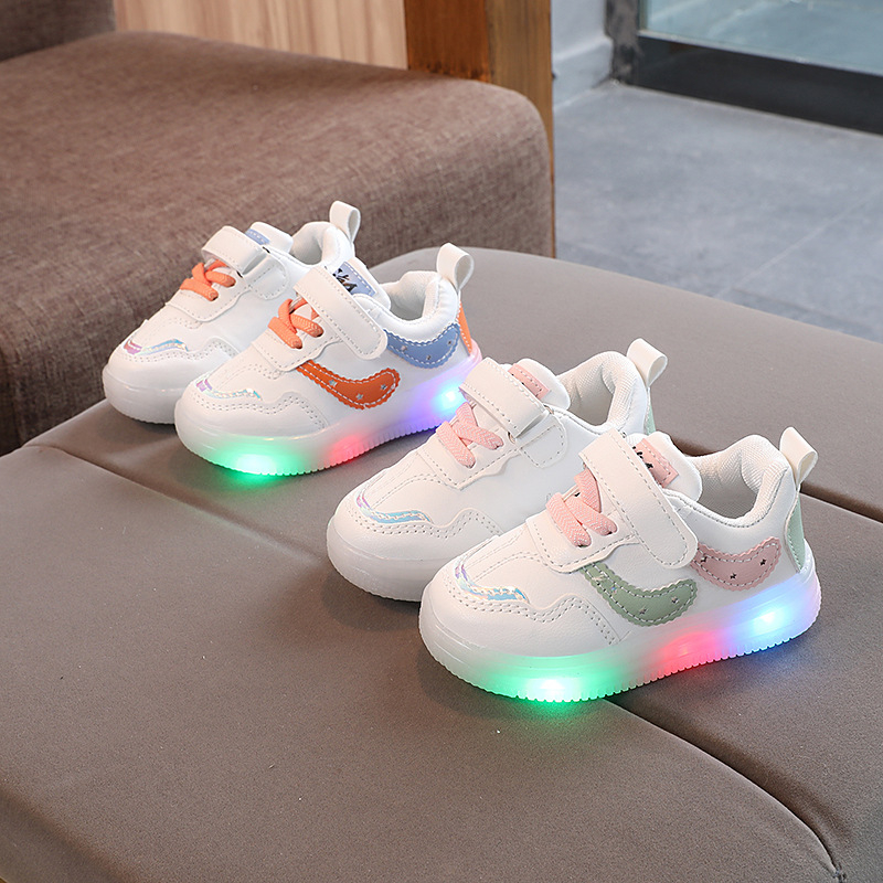 Adidași pentru copii cu lumini LED, în stil coreean, pentru primăvară-toamnă, albi, casual pentru băieți și fete