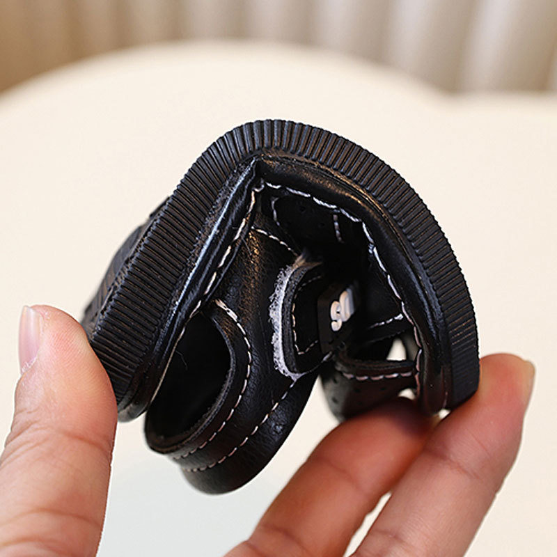 Squeaky bébi járócipő – puha talpú, zárt orr, csíkos mintázat, Velcro, uniszex, 6–36 hónap