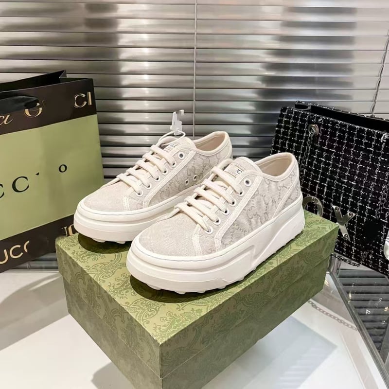 G Brand дамски платнени маратонки с флорален принт и дебел под, 2025 пролет, връзки, кръгъл нос, повишаване на височината, ежедневни бели платнени обувки