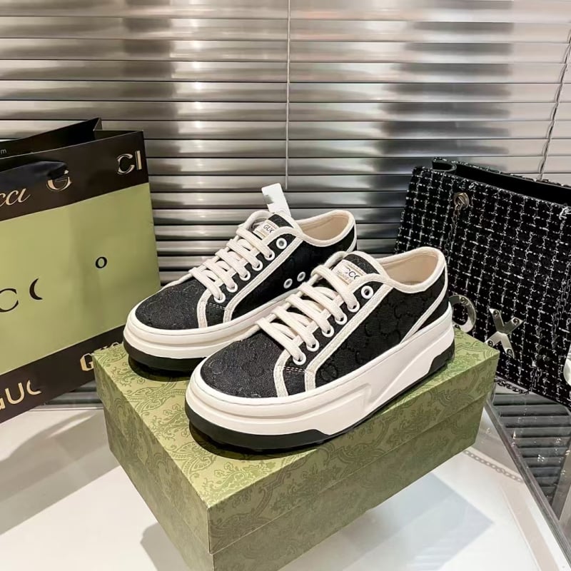 G Brand дамски платнени маратонки с флорален принт и дебел под, 2025 пролет, връзки, кръгъл нос, повишаване на височината, ежедневни бели платнени обувки