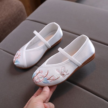 Pantofi de dans pentru fete, în stil etnic, din material textil, cu broderie și perle, curea elastică