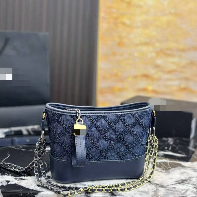 Xiangjia ženska torbica s rombom šivom i lancem, 2026 novi dizajn za jesen/zimu, mat retro crossbody bucket torba