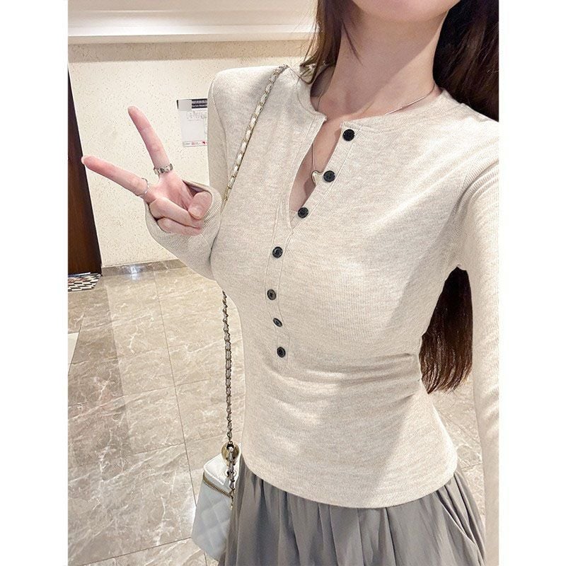 Tricou cu mânece lungi și decolteu în V, pentru toamnă/iarnă, mărime plus, croială slim, top minimalist