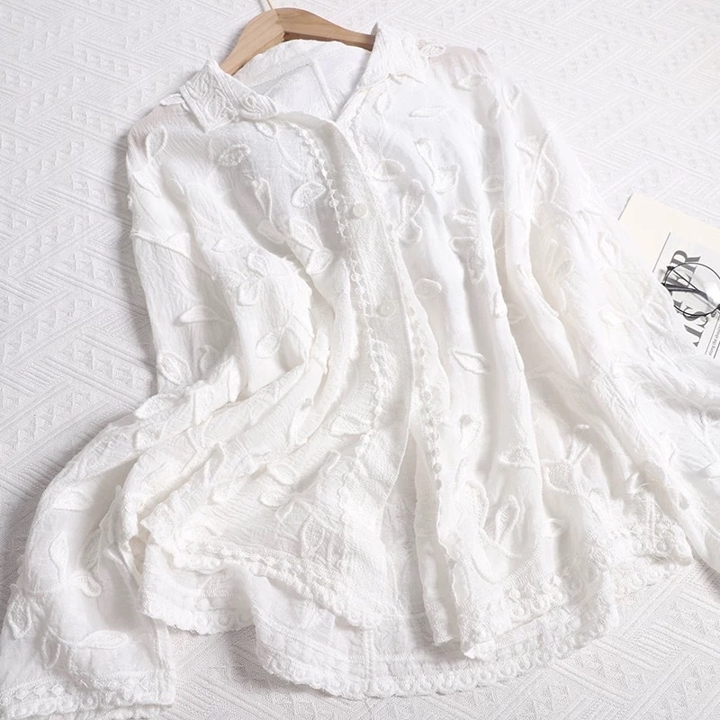 Cămașă de femei cu rever jacquard tridimensional, stil franțuzesc romantic, primăvara 2025, croială lejeră, mâneci lungi