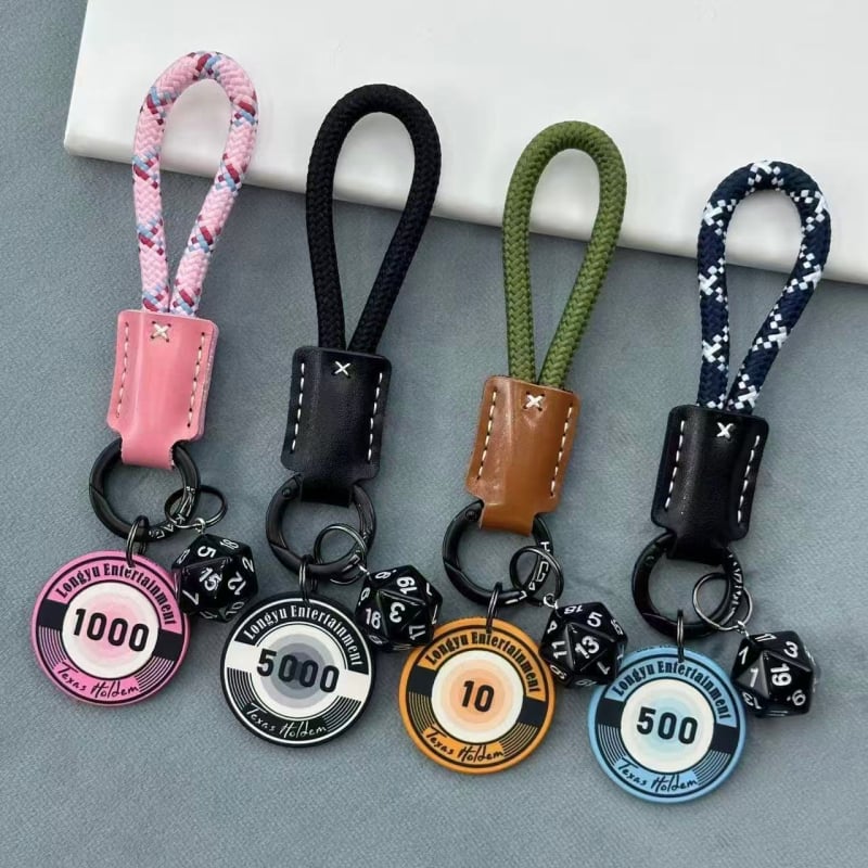 Lanț cheie ceramic cu zaruri și jetoane, piele de vițel — talisman norocos, pandantiv pentru geantă, accesorii pentru cuplu