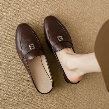 Ženske mule s francuskim stilom, od mekane kože, zatvoren nos, ravna podloga, proljeće/ljeto 2026