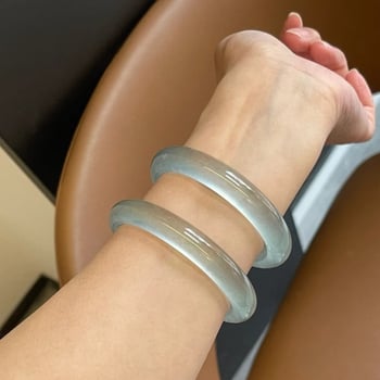 Kézzel készített világoszöld kvarcit karkötő jade színnel