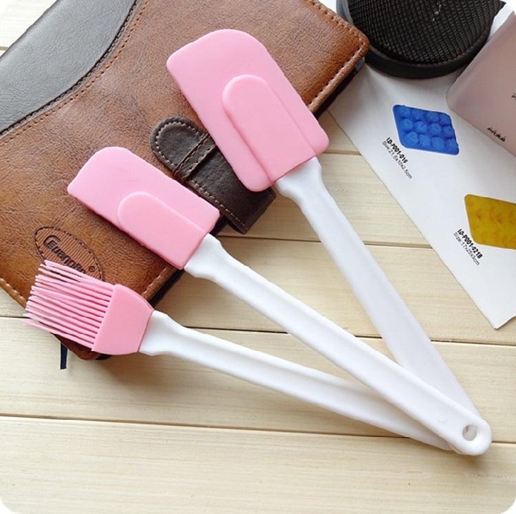 3 darabos rózsaszín szilikon ecset, spatula és tortakrém-spatula készlet