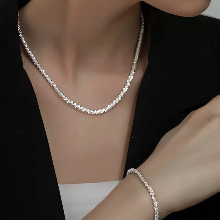 Colier pentru claviculă cu cer stelat, accesoriu feminin de lux ușor