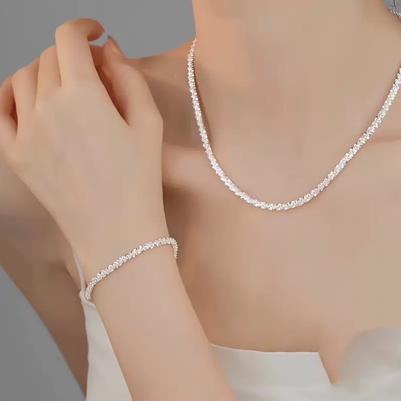 Colier pentru claviculă cu cer stelat, accesoriu feminin de lux ușor